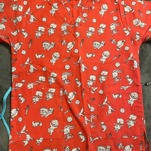 Scrub tops - Picture 4 of 16